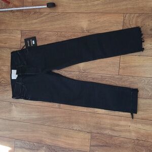 NWT****Mother Jeans Black The Scrapper Cuff Ankle Fray Size 24